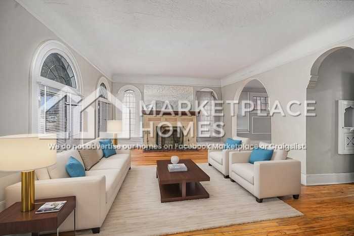 13605 Griggs St - Photo 3 of 16