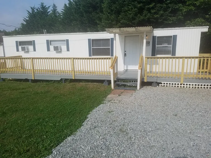 1139 Ridgecrest Avenue - Photo 3 of 9