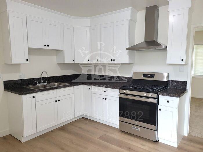 11244 Forest Grove St - Photo 2 of 7