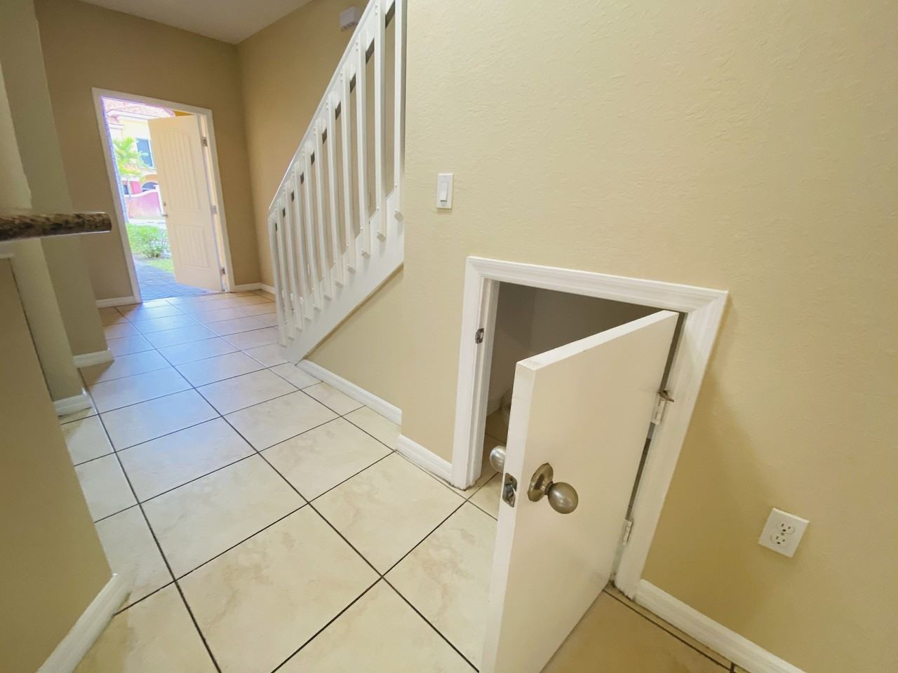 3538 Nw 29th Ct #0 - Photo 4 of 50