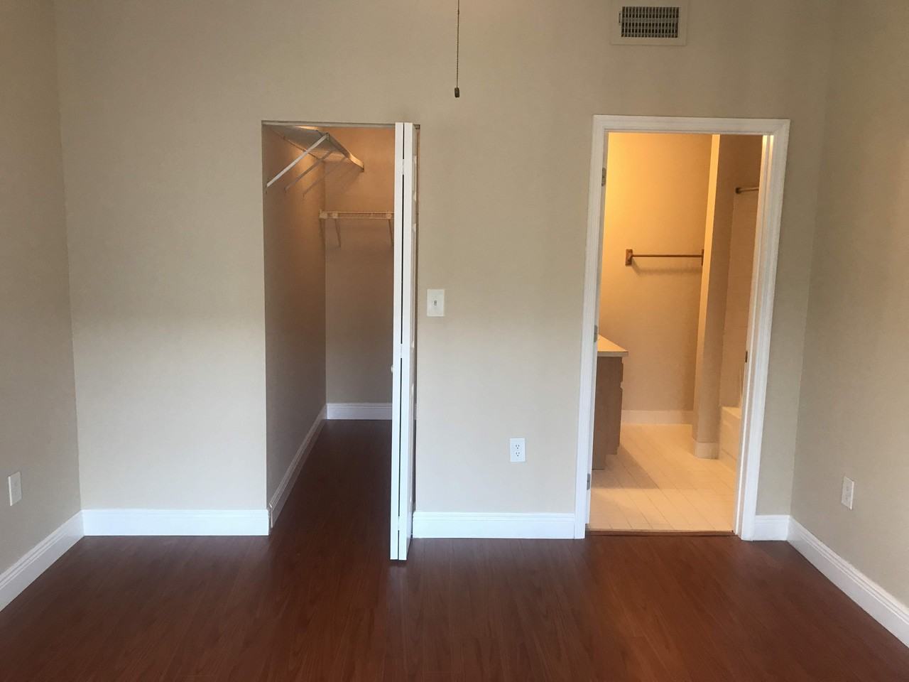 2445 Sw 18th Ter #917 - Photo 7 of 24