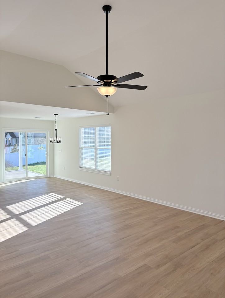 1307 Helmsdale Ave #NA - Photo 4 of 16