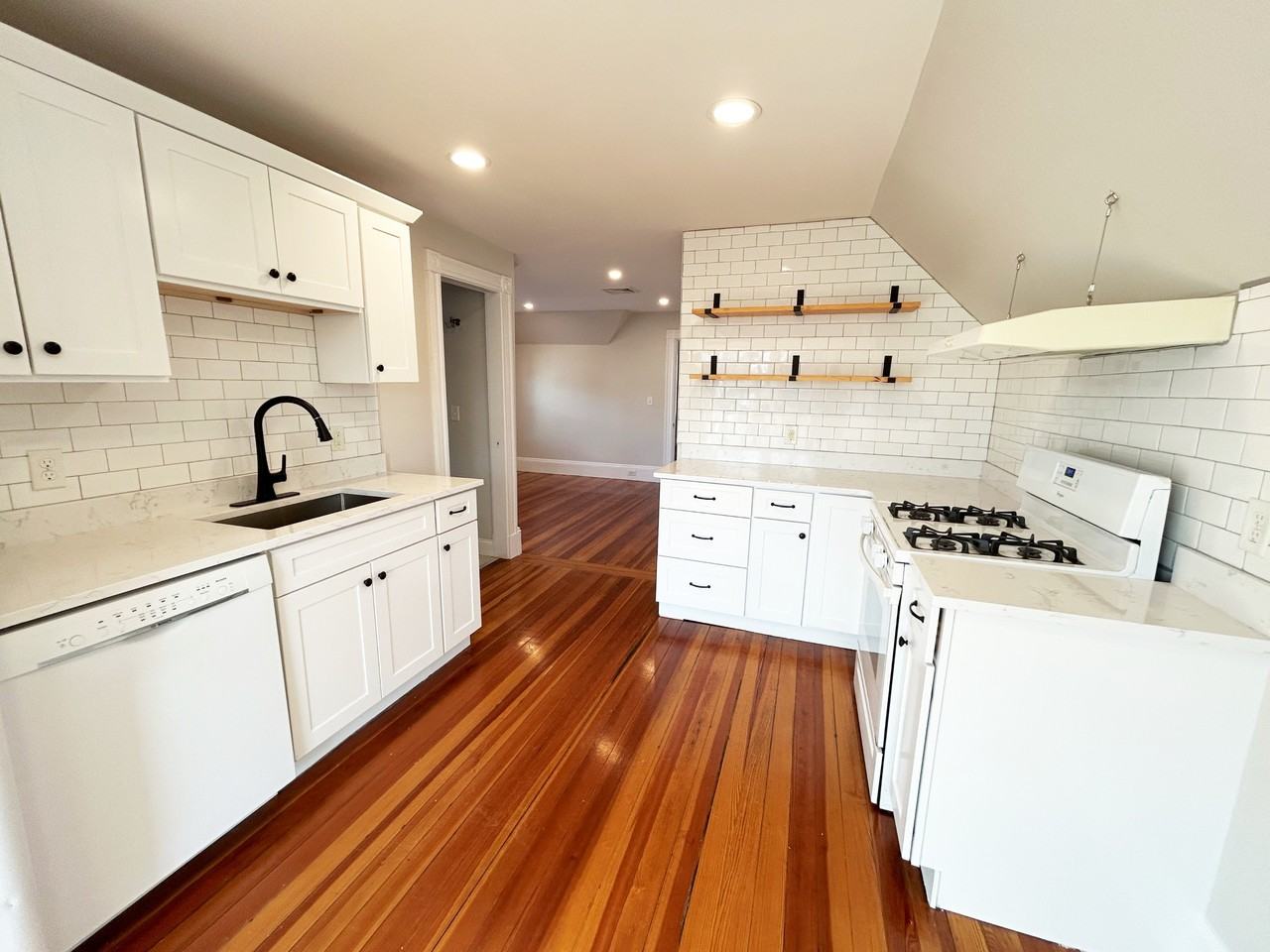 44-46 Ardale Street #3 - Photo 2 of 16