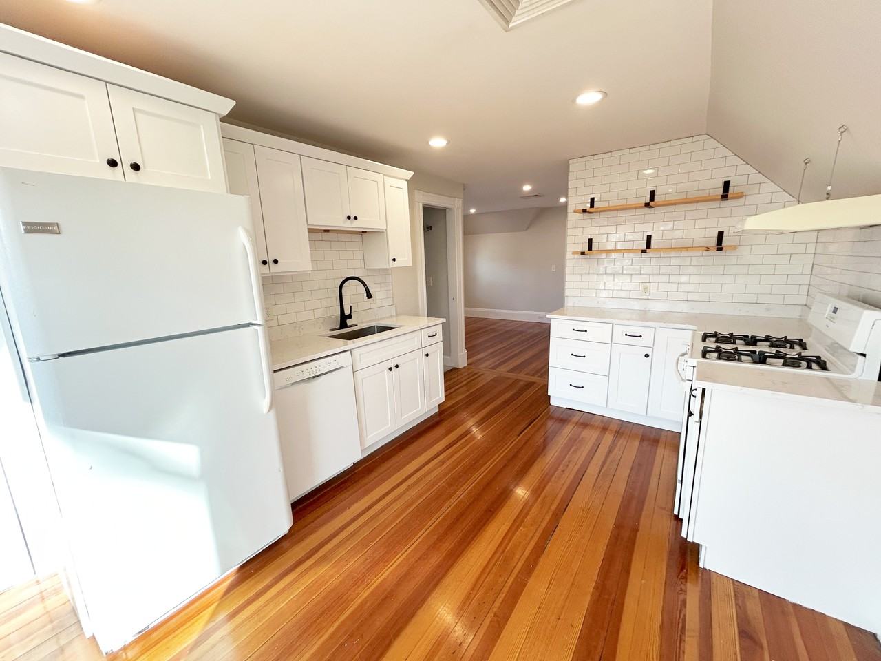 44-46 Ardale Street #3 - Photo 3 of 16
