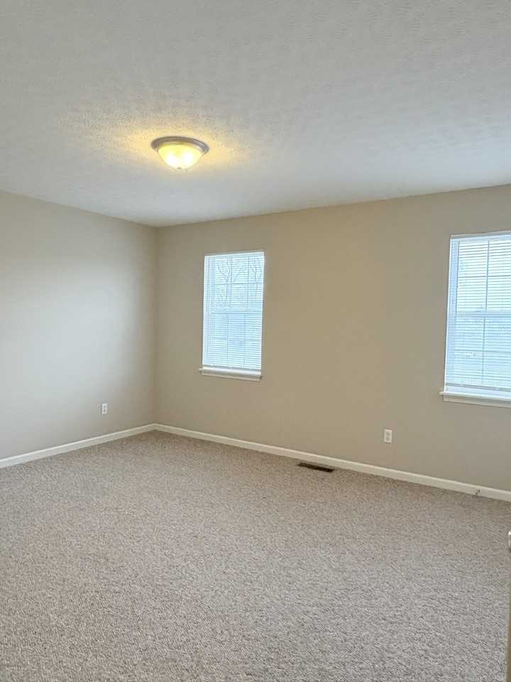 130 Bright St #D - Photo 7 of 16