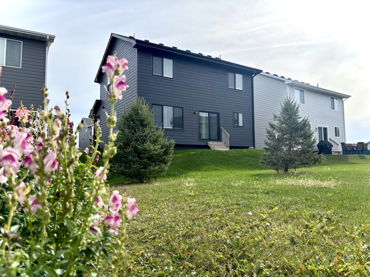 1502 Ne Savana Dr #NA - Photo 3 of 40