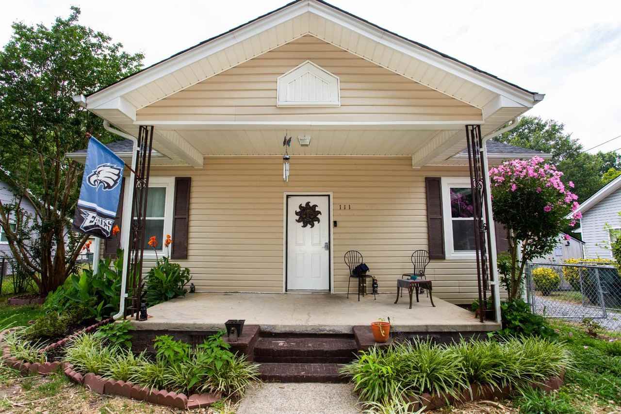 111 Summit St - Photo 5 of 7