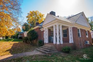 featured image of 237 Brevard St