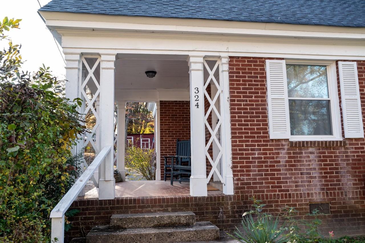 324 STOCKTON - Photo 2 of 6