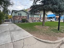 featured image of 1120 Vitt Dr #1120