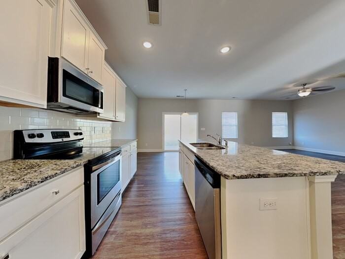 3221 Emerald Ridge Ct - Photo 6 of 23