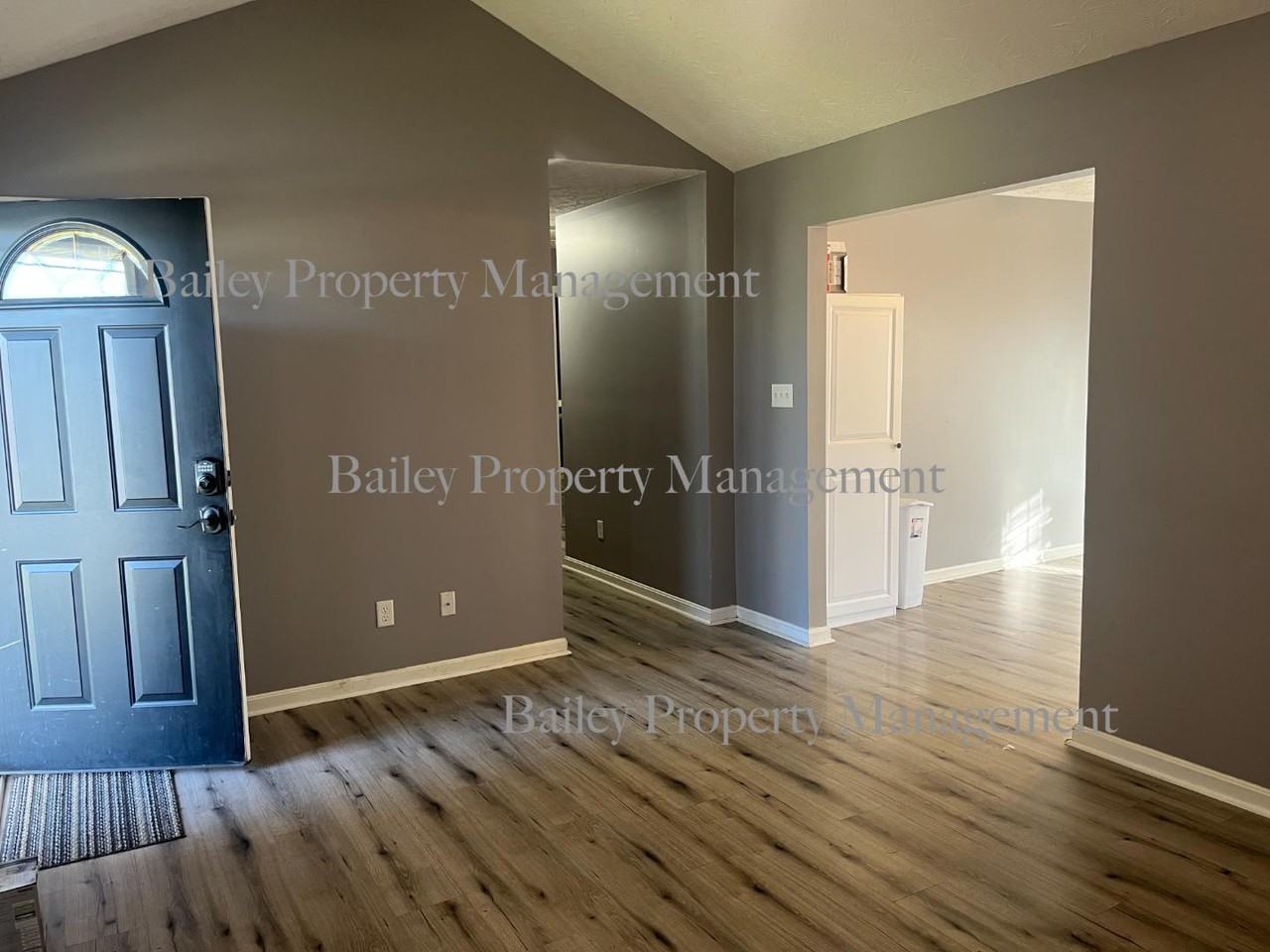 319 Holly Marie Dr - Photo 6 of 18