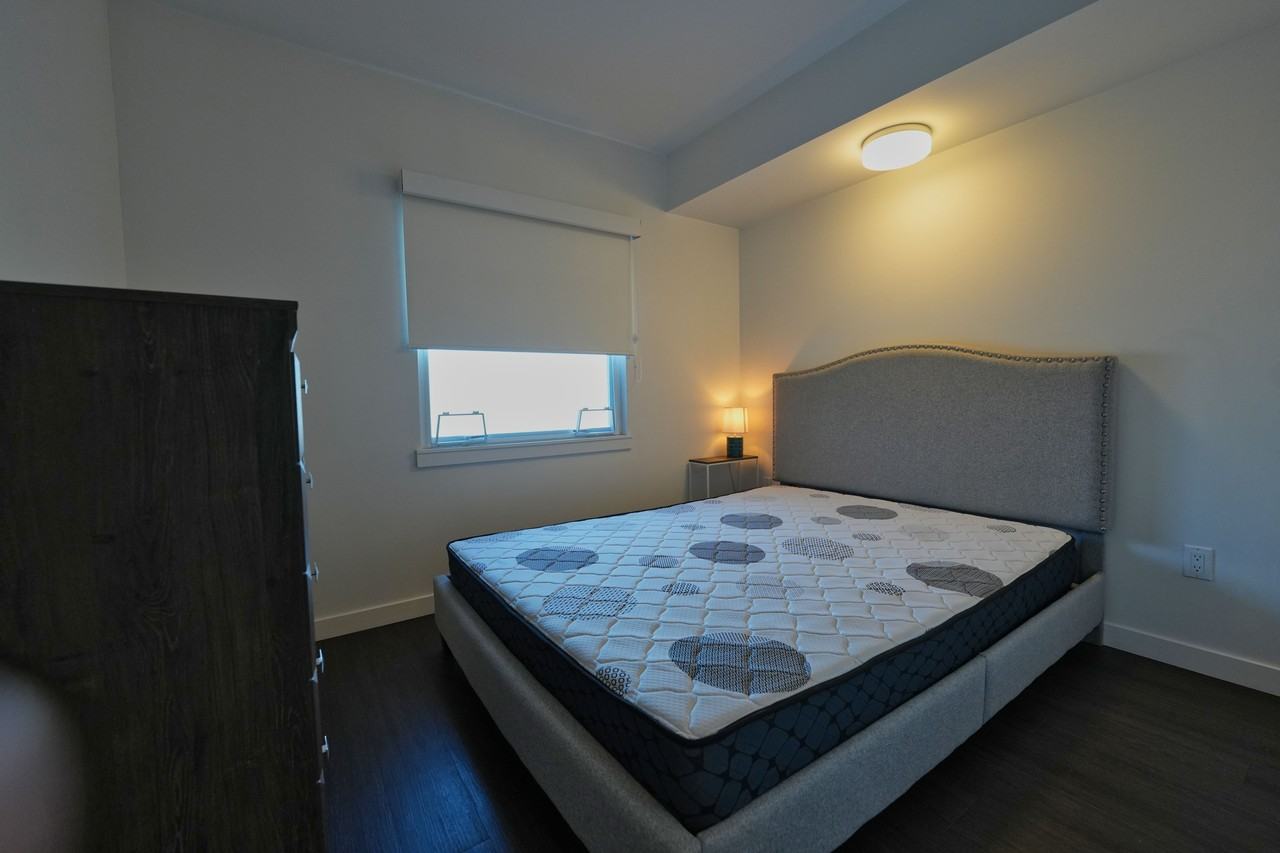 9403 102 Street - Photo 5 of 12