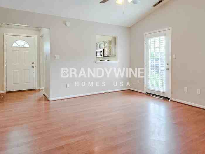 460 Polk Manor Dr - Photo 3 of 20