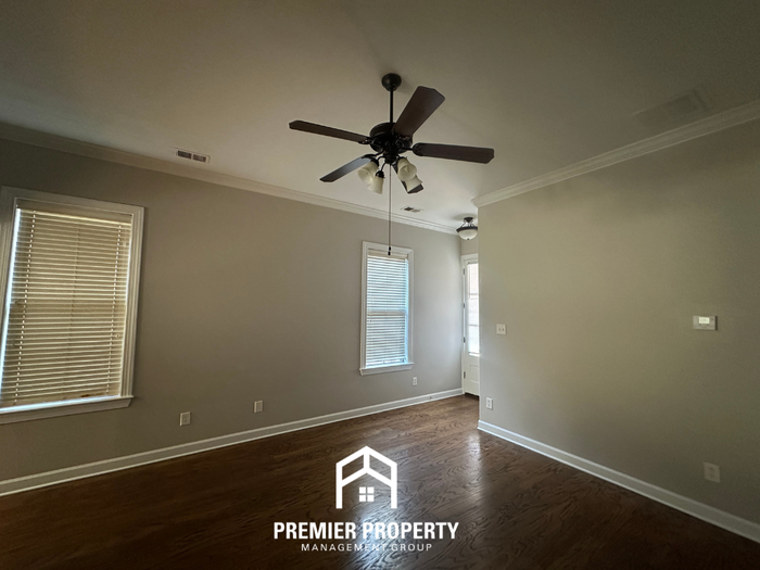 6942 Lagrange Grove Dr - Photo 2 of 19