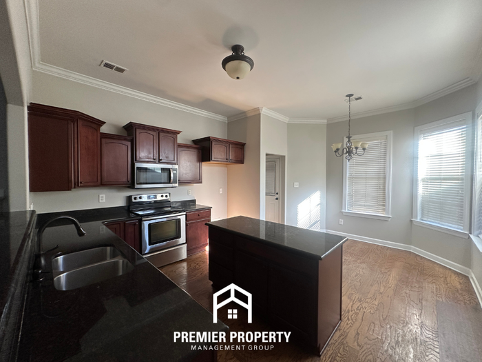 6942 Lagrange Grove Dr - Photo 4 of 19