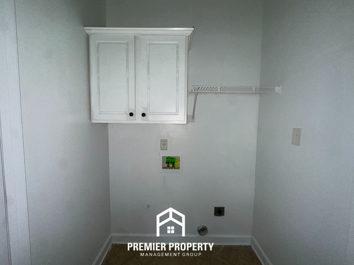 6942 Lagrange Grove Dr - Photo 6 of 19