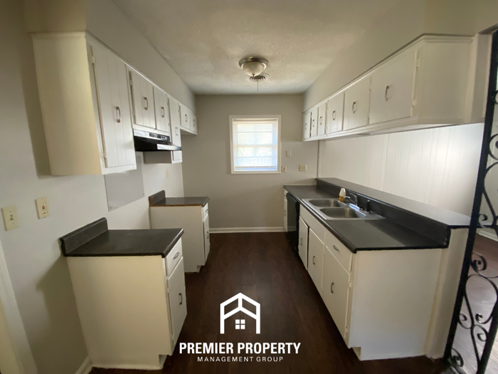 4034 Windermere Rd - Photo 4 of 15