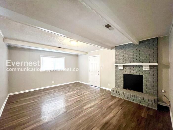 3208 Winslow Rd - Photo 3 of 19