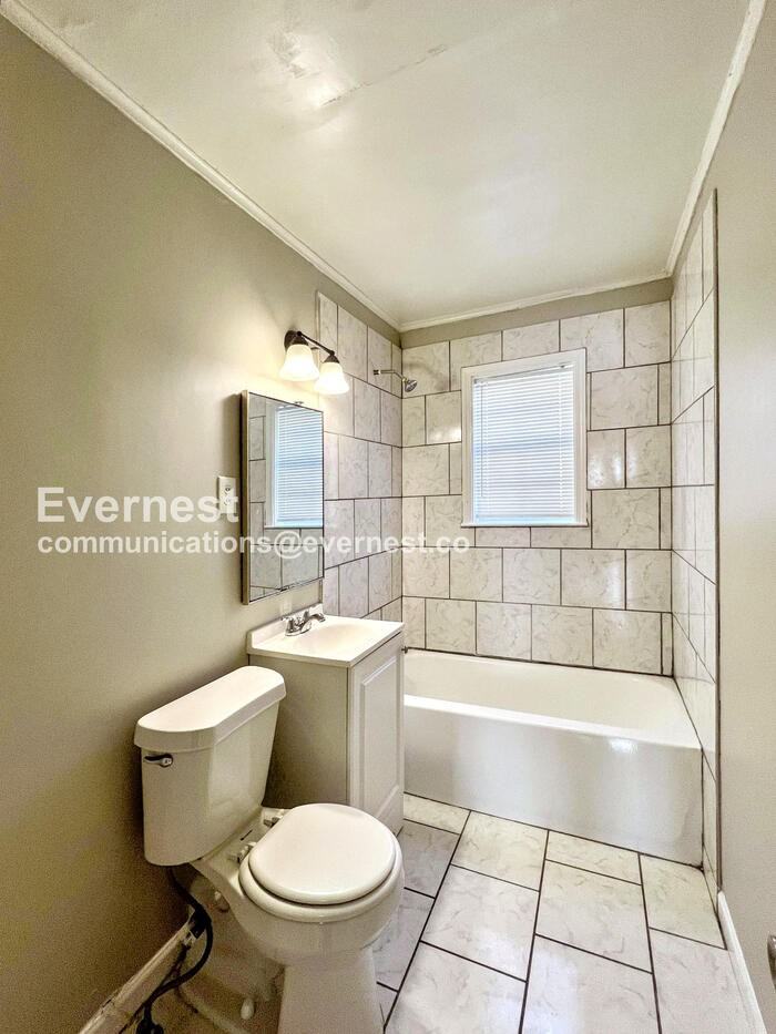 3208 Winslow Rd - Photo 7 of 19