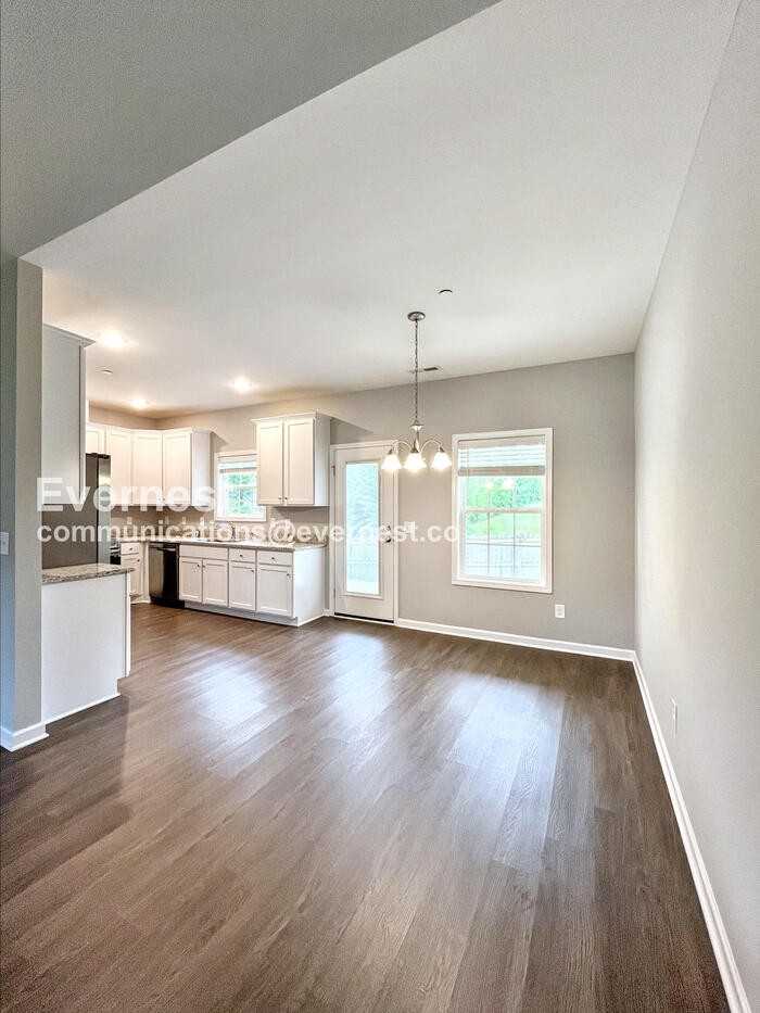 1016 Echo Ridge Road - Photo 3 of 21