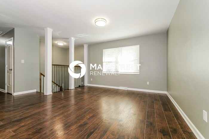 404 Southwest Keystone Court - Photo 4 of 19