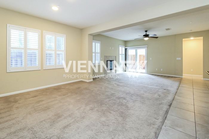 7933 Collins Isle Ln - Photo 3 of 16