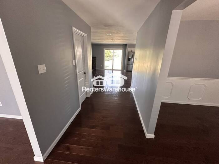 1225 Traverton Dr - Photo 3 of 20