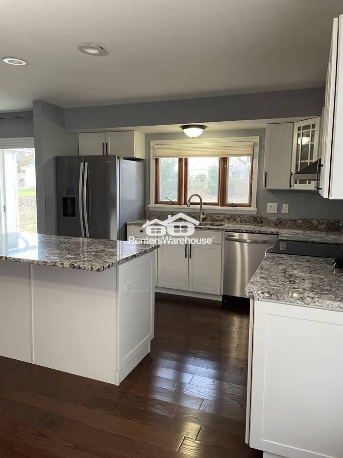 1225 Traverton Dr - Photo 5 of 20