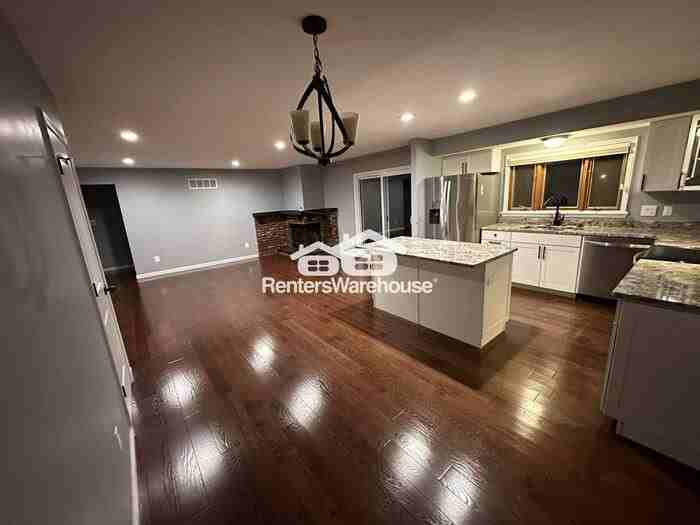 1225 Traverton Dr - Photo 4 of 20