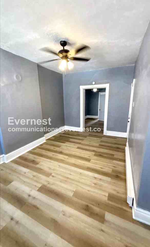 3722 Fairview Ave - Photo 6 of 12