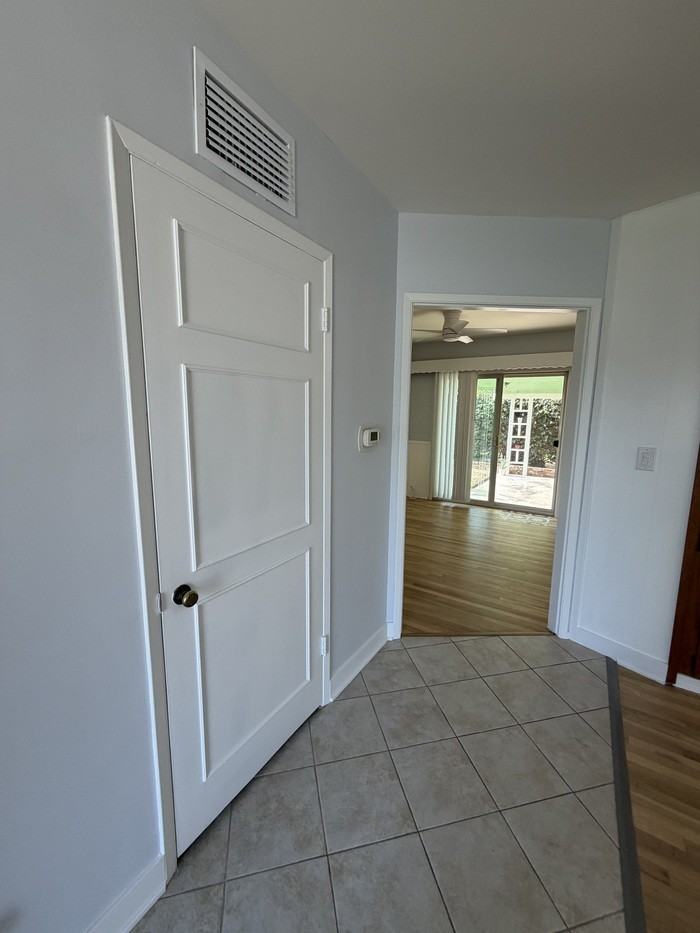 209 S Wayside Pl - Photo 4 of 20