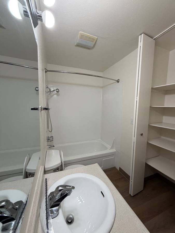 9900 Sw North Dakota St #7 - Photo 3 of 9