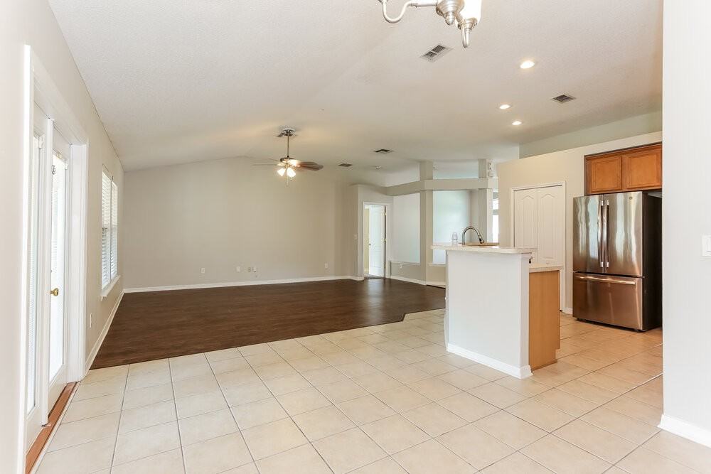 2392 Watermill Dr - Photo 5 of 16