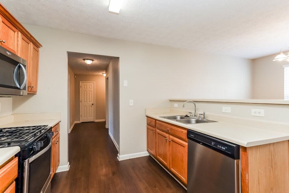 1825 Neighborhood Walk - Photo 7 of 16