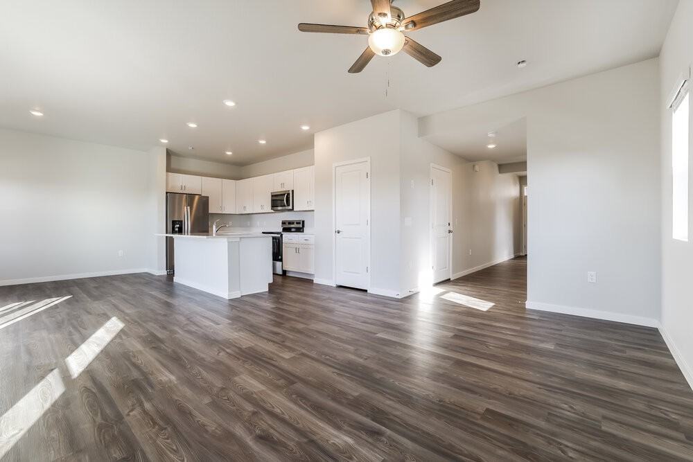 2177 Flower Blosom Ave - Photo 6 of 17