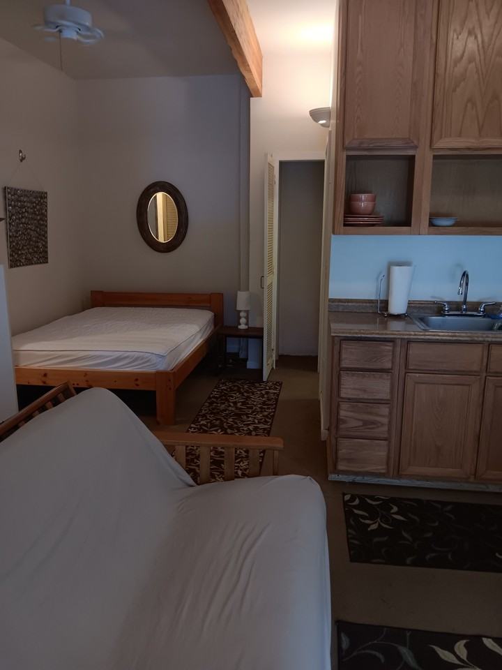 110 Meleana Pl #NA - Photo 6 of 10