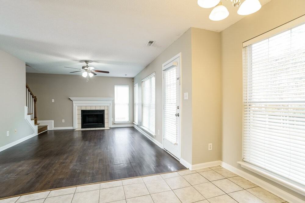 14133 Southbridge Forest Dr - Photo 4 of 17
