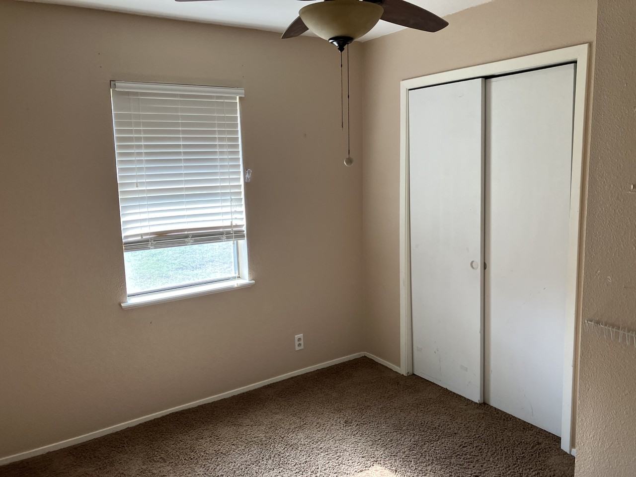 1906 Sunnyside Rd #NA - Photo 4 of 6