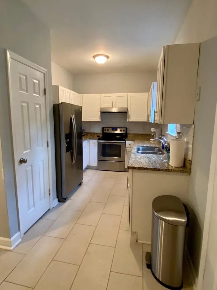 1121 Jones Ave Nw - Photo 7 of 26