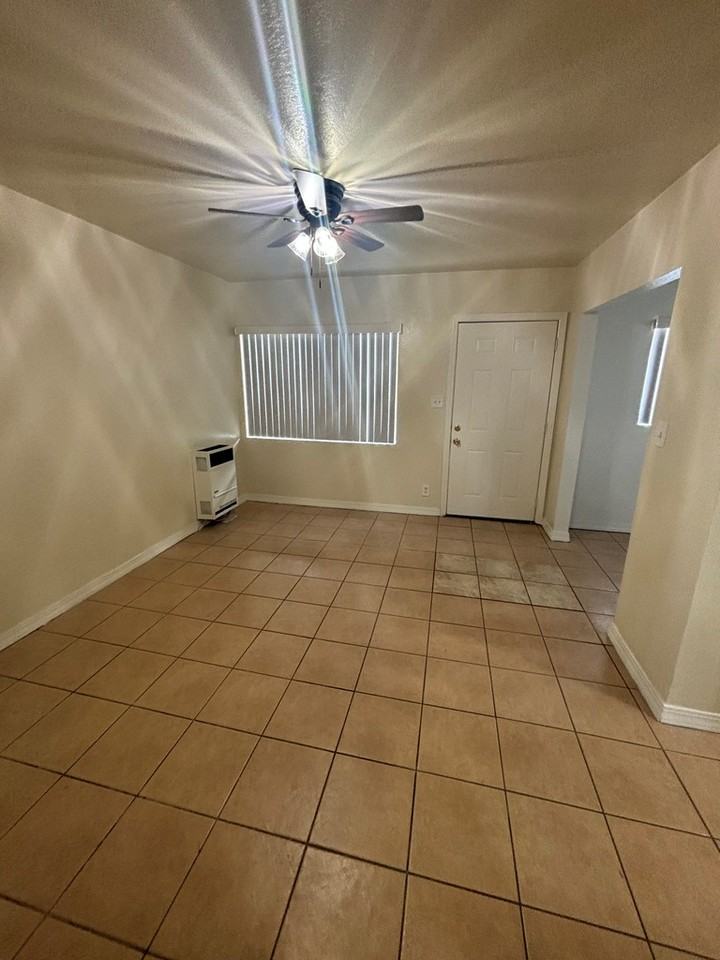 1327 West 94th Street - Photo 4 of 7