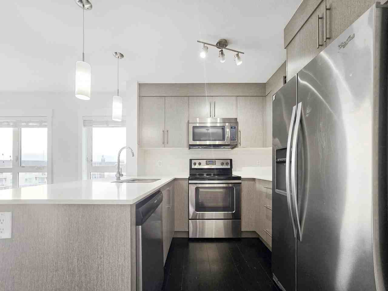 302 Skyview Ranch Drive NE - Photo 2 of 17