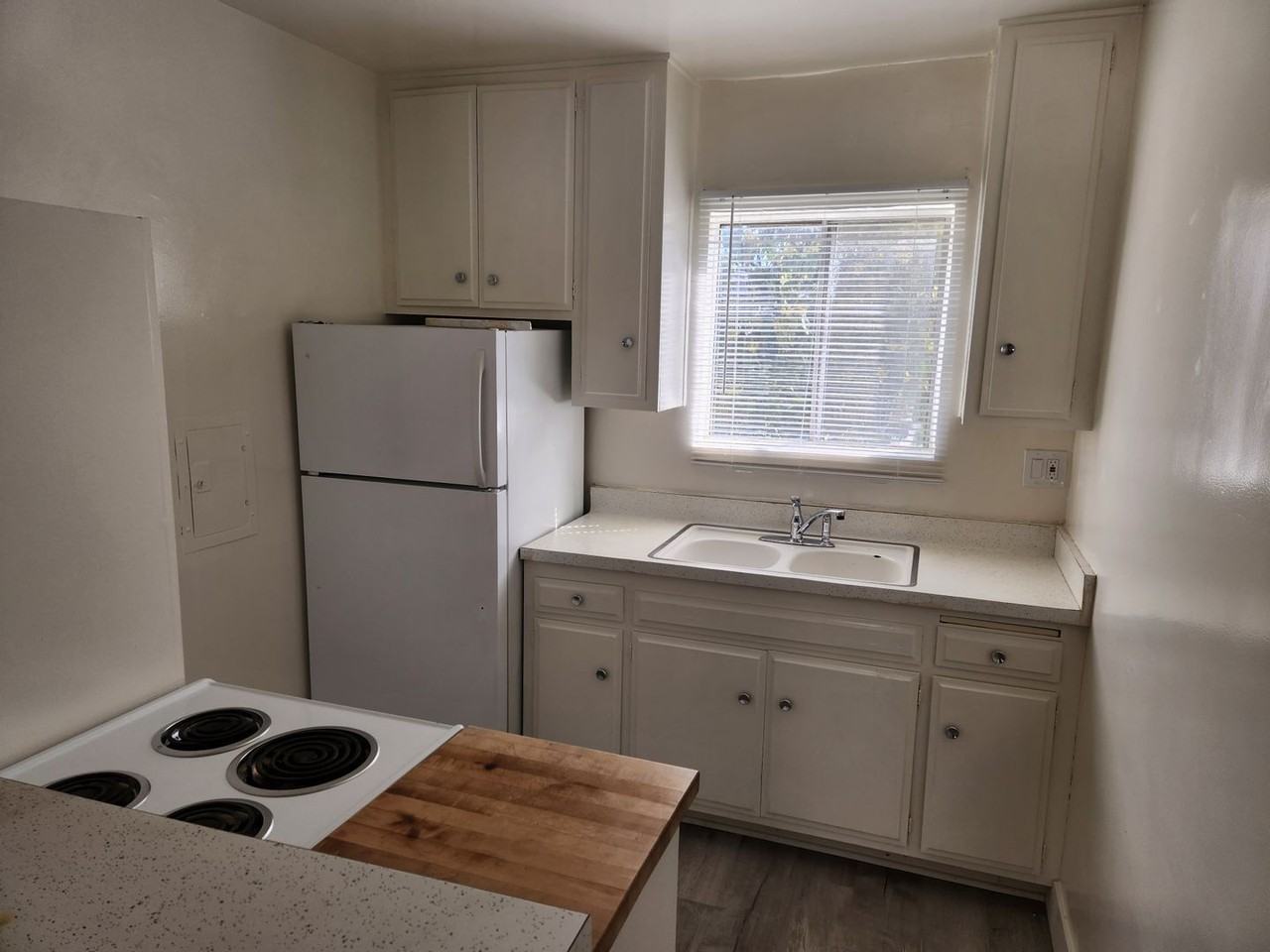 10136 National - Photo 3 of 6