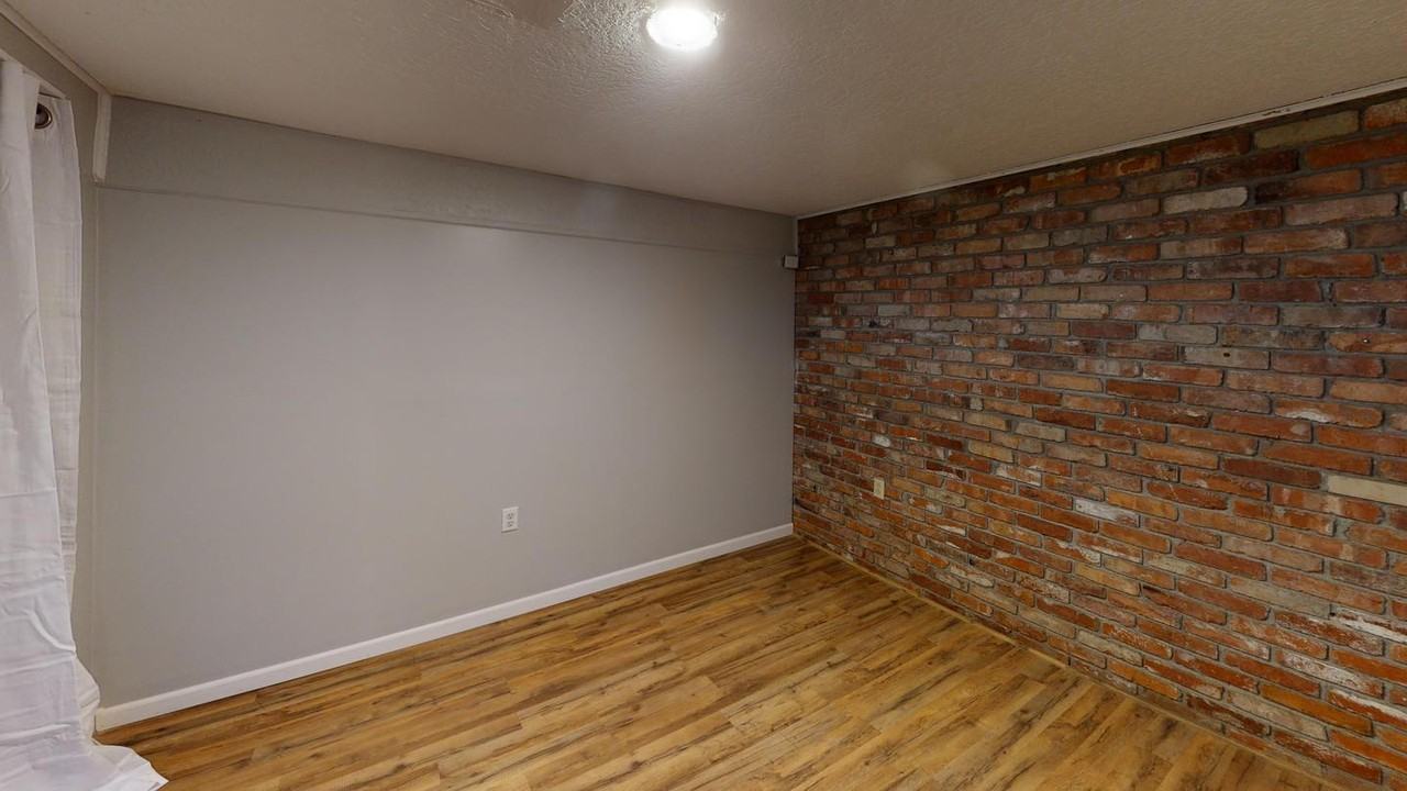 Spacious & Updated Home in Lee's Summit – Great Location! - Photo 5 of 17