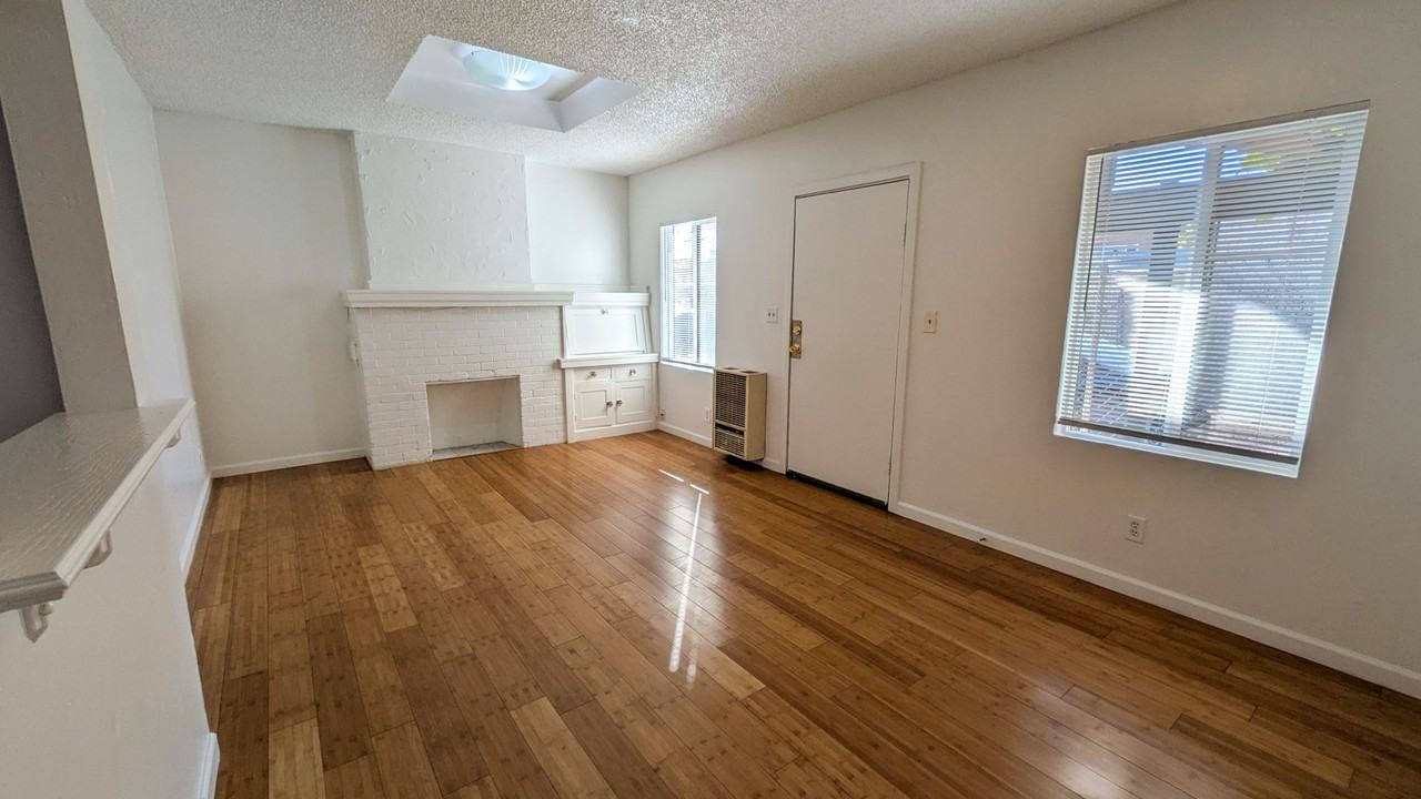 1513-1515 Broadway Ave - Photo 6 of 34