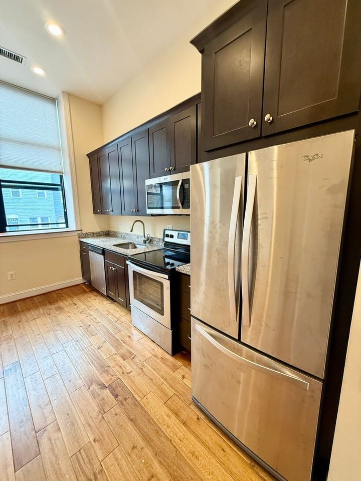 201 S Conkling LLC - Photo 2 of 9