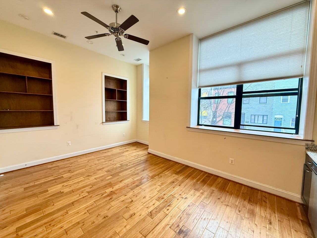 201 S Conkling LLC - Photo 5 of 9