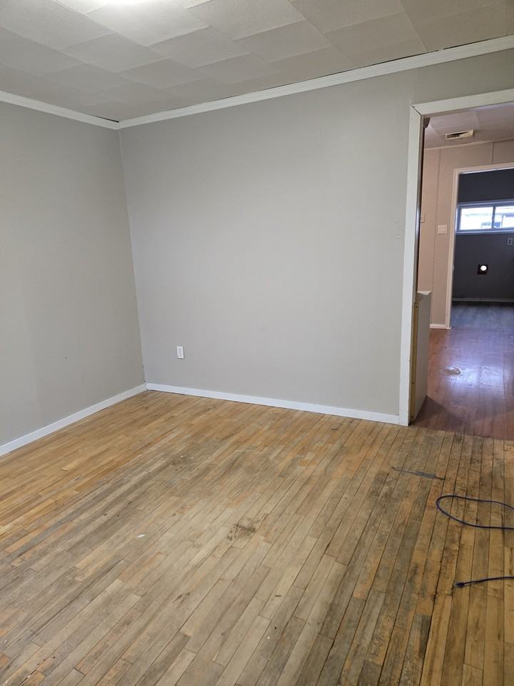 364 Rose St #1 - Photo 3 of 9