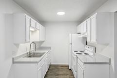 Spring Hill Plaza Apartments - Photo 1 of 1