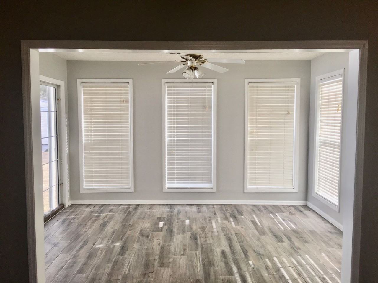 1222 Gailard Dr - Photo 5 of 36